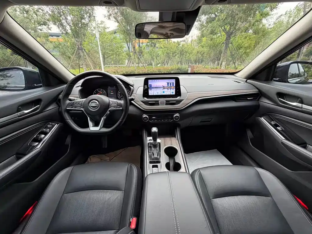 Nissan Teana 2022