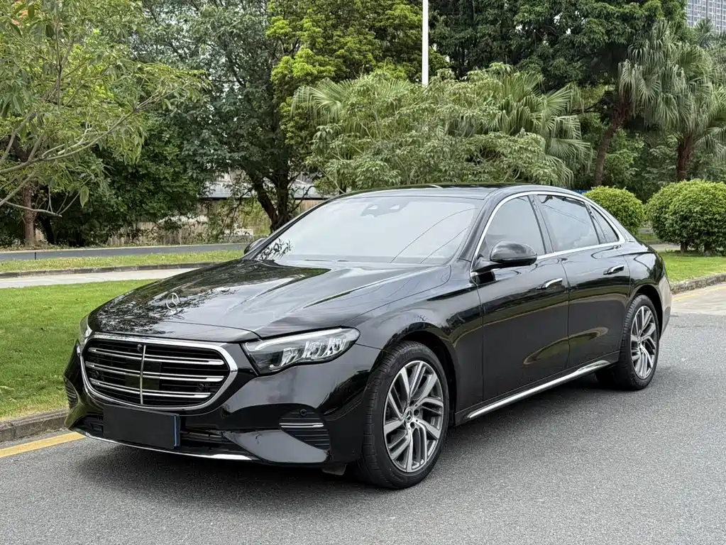 Mercedes-Benz E-Class 2025