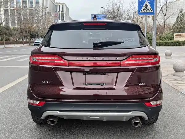 Lincoln MKC 2017