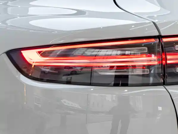 Porsche Cayenne 2023