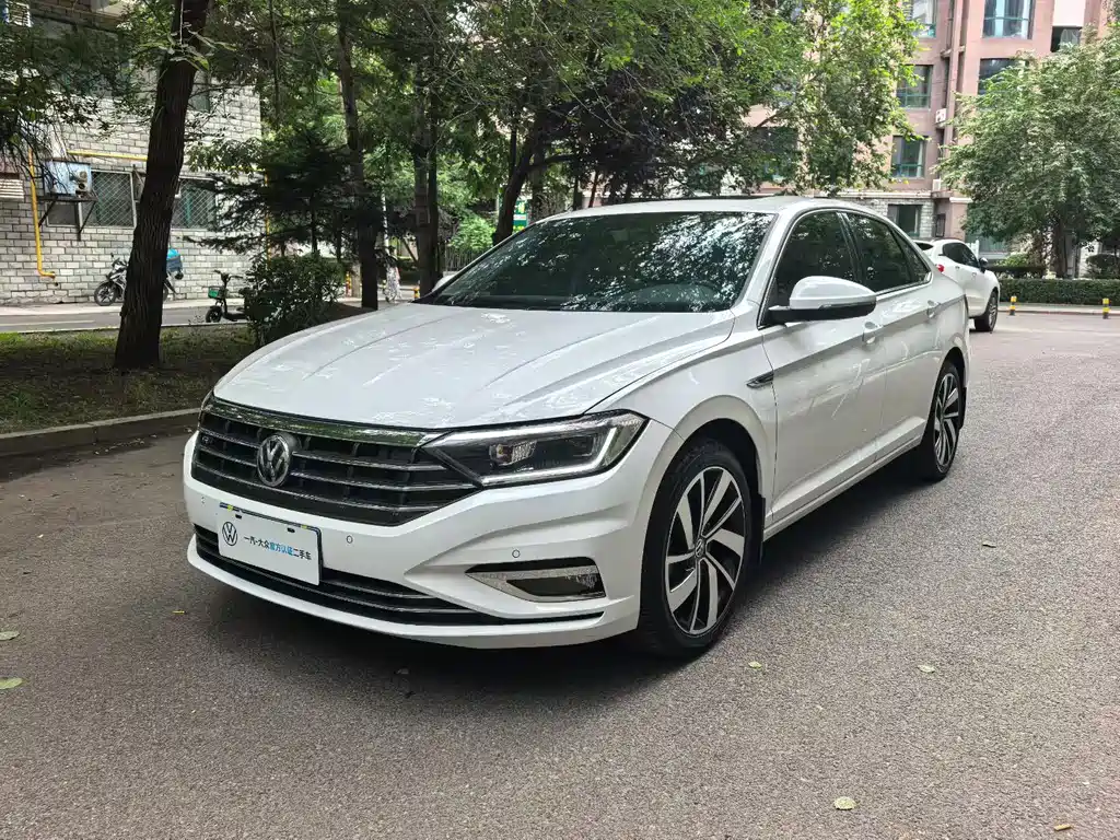 Volkswagen Sagitar 2022