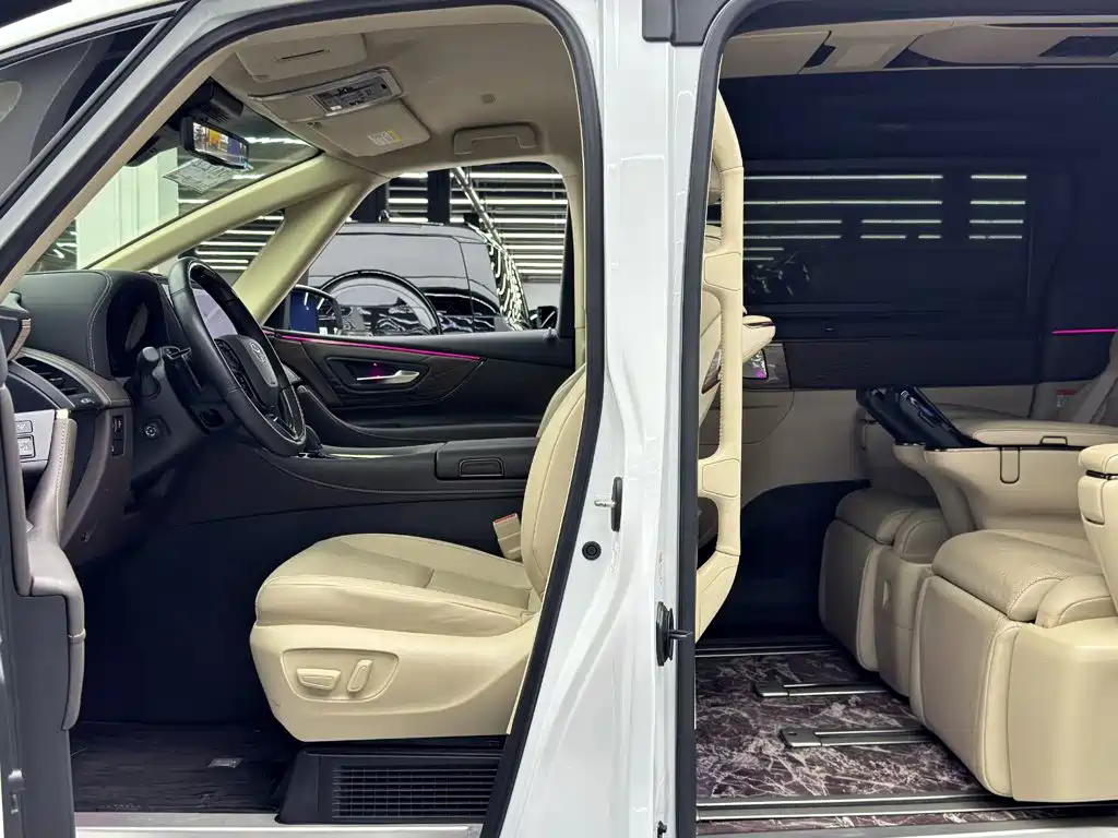 Toyota Alphard 2025 — фото 8