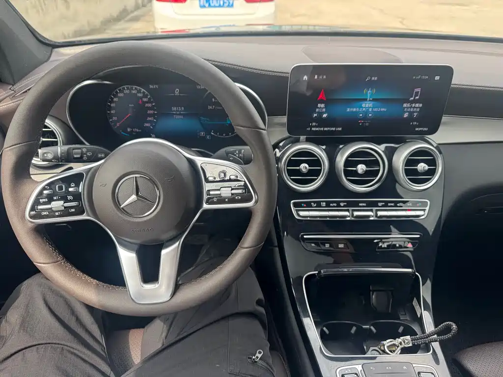 Mercedes-Benz GLC 2022 — фото 12