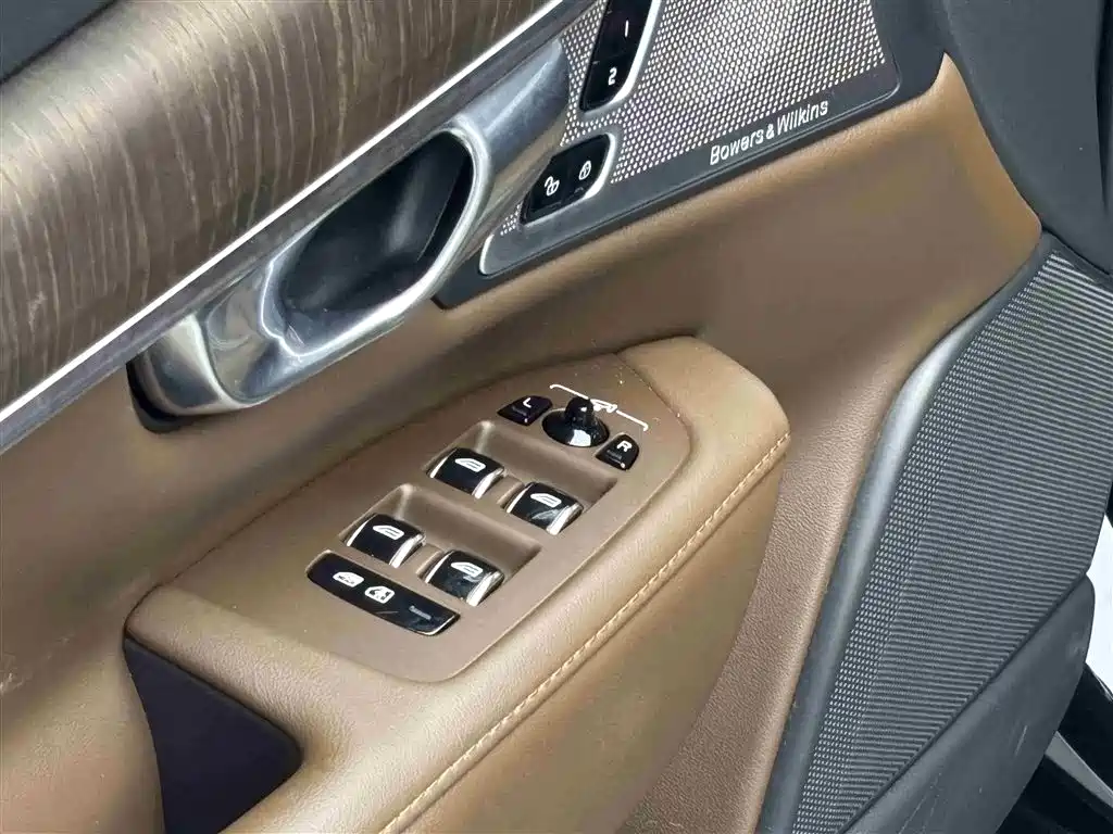 Volvo S90 PHEV 2024 — фото 12