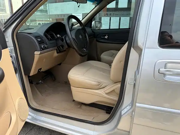 Buick GL8 2017