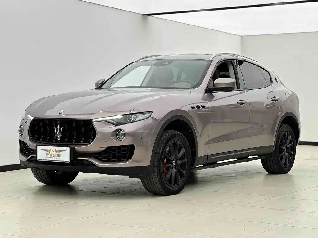 Maserati Levante 2016 — фото 10