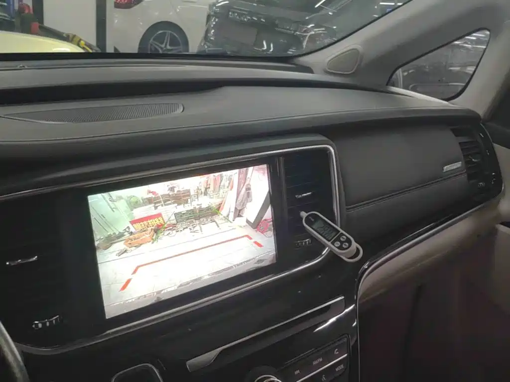 GAC Trumpchi M8 2018 — фото 10