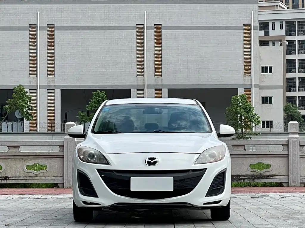 Mazda 3 Xingcheng 2014 — фото 3