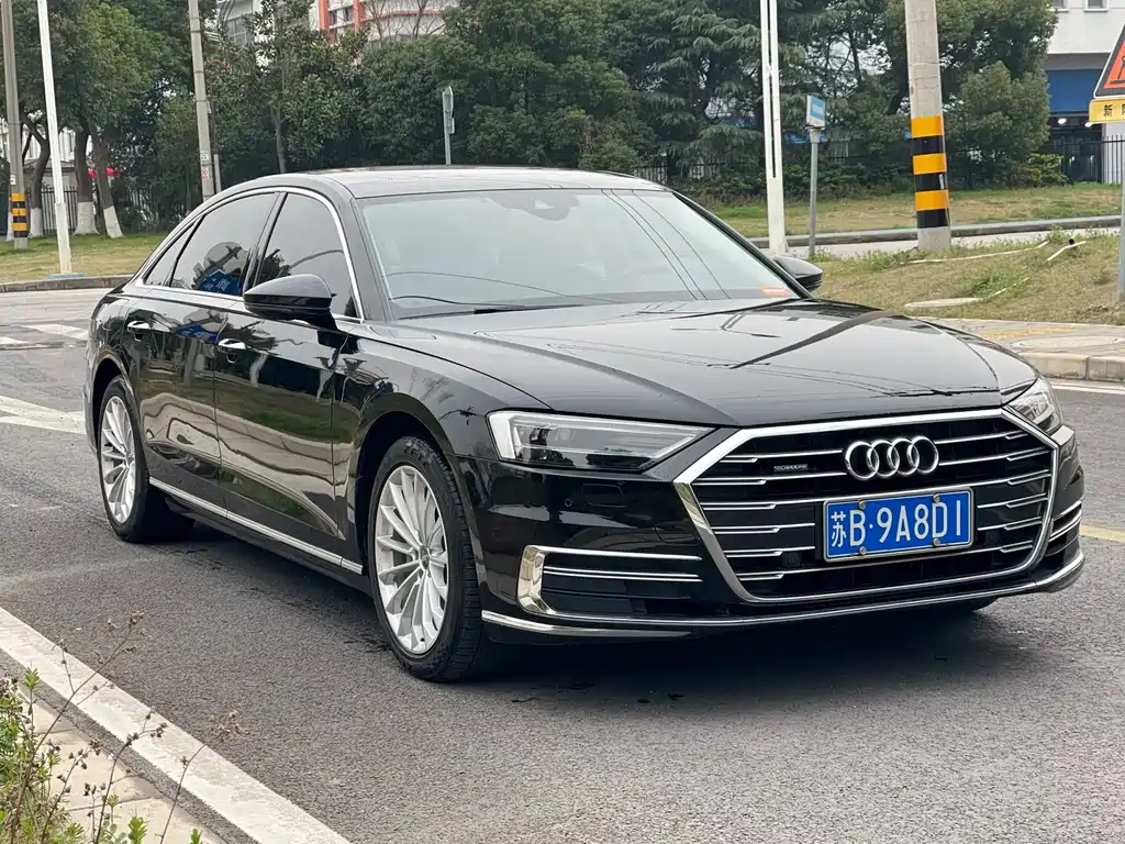 Audi A8 2020 — фото 3
