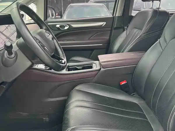 GAC Trumpchi M6 2021