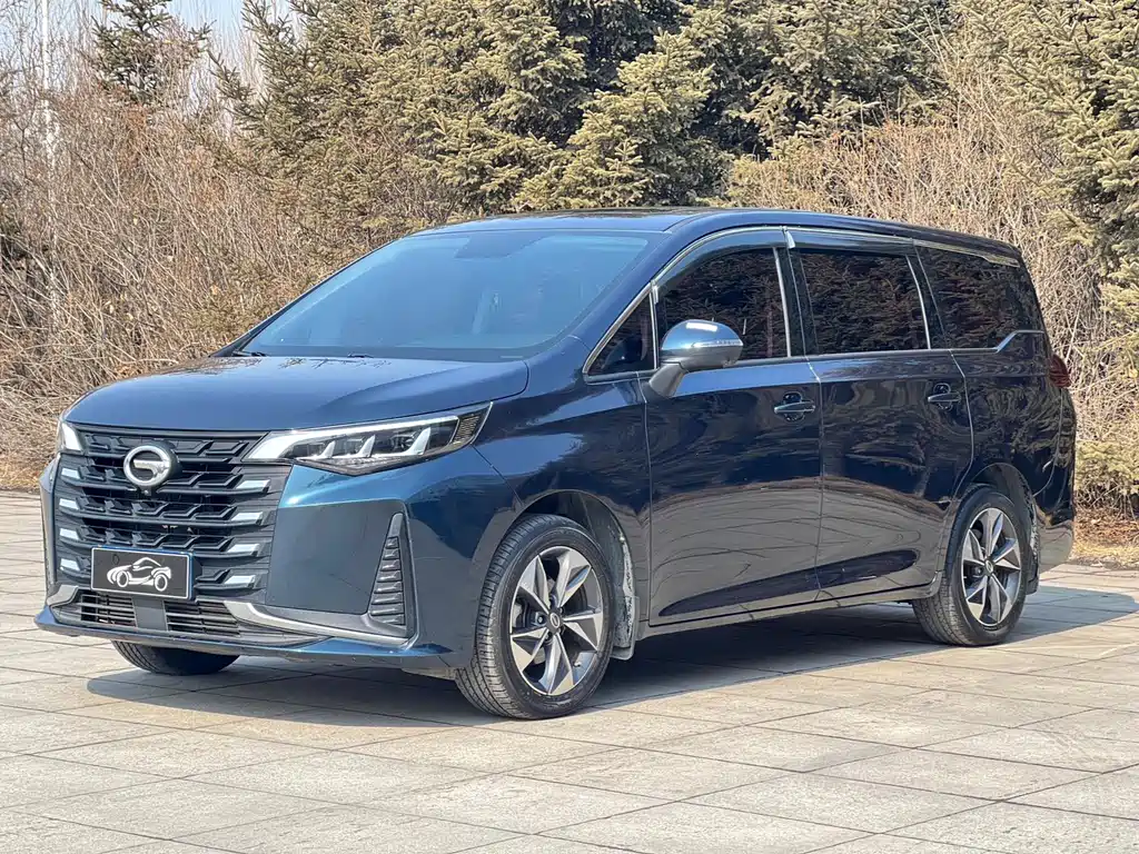 GAC Trumpchi M6 2022 — фото 1