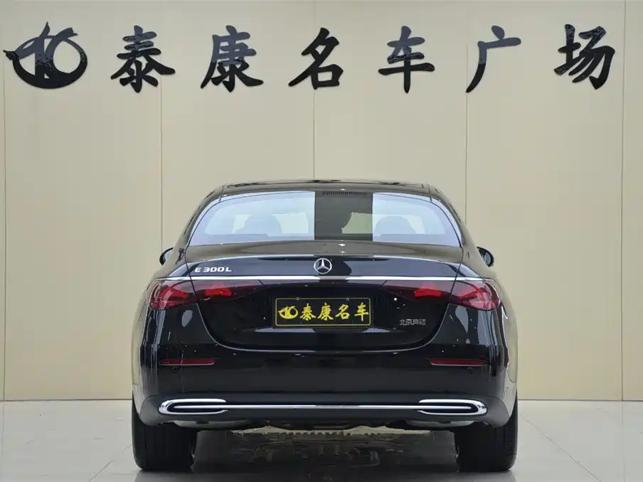 Mercedes-Benz E-Class 2026 — фото 3