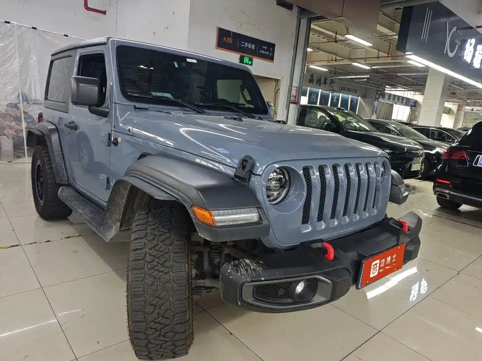 Jeep Wrangler 2020 — фото 2