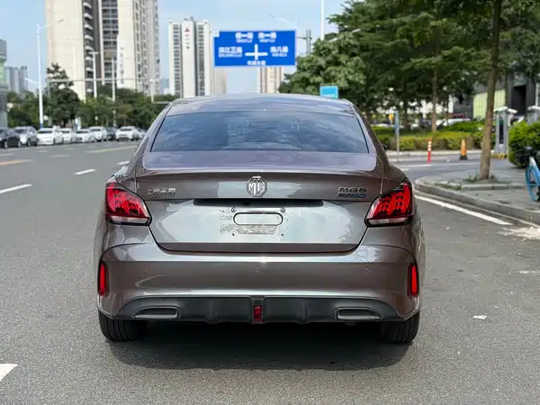 MG5 2022