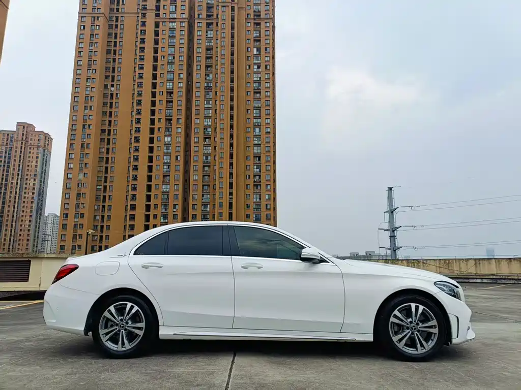 Mercedes-Benz C-Class 2019