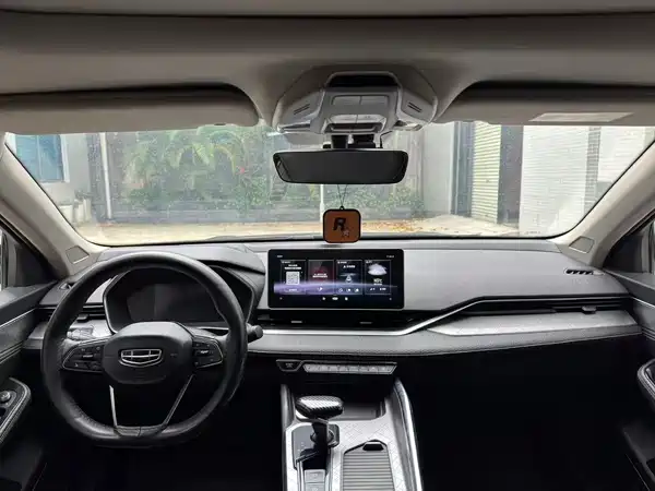 Geely Xingrui 2021