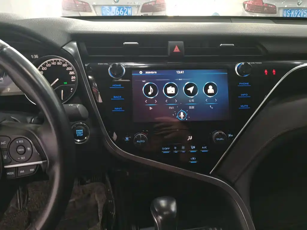 Toyota Camry 2020 — фото 9