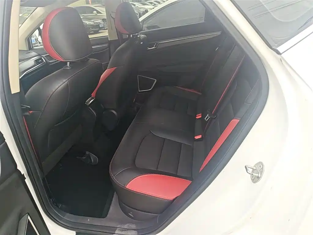 Geely Emgrand GS 2020 — фото 17