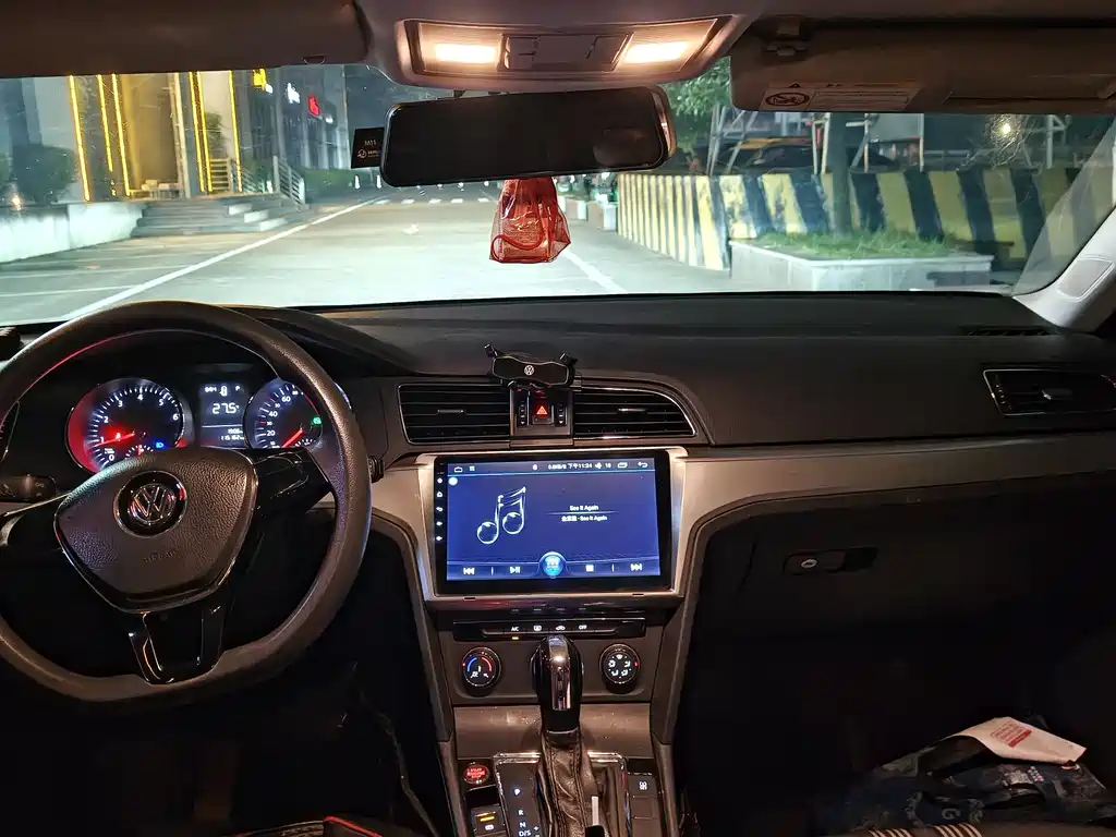 Volkswagen Lamando 2015