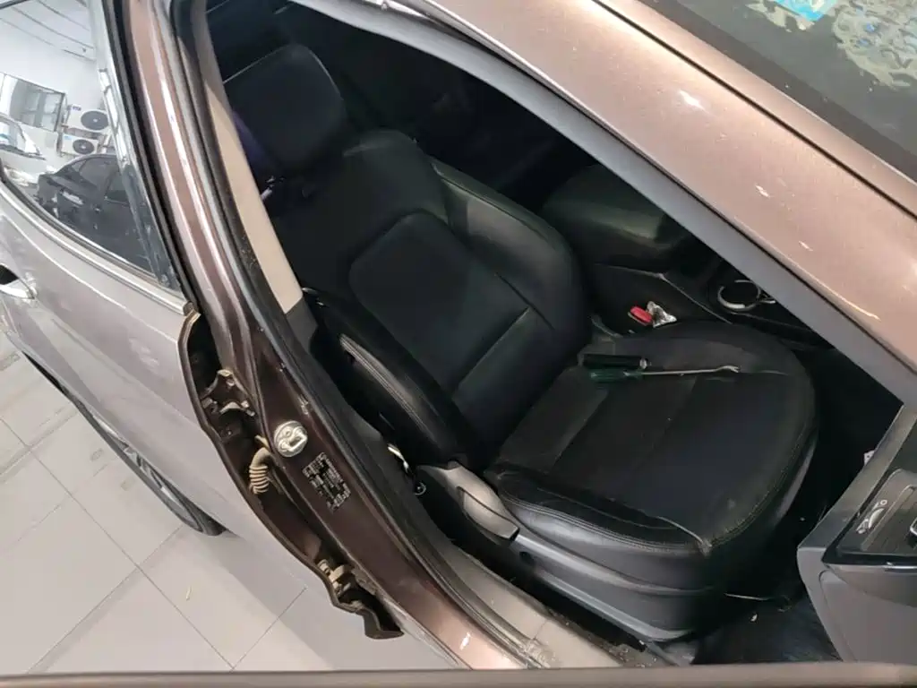 Hyundai Santa Fe 2015 — фото 25