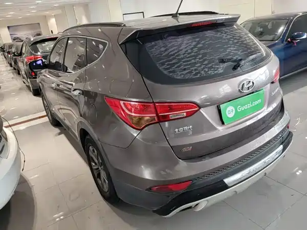 Hyundai Santa Fe 2015