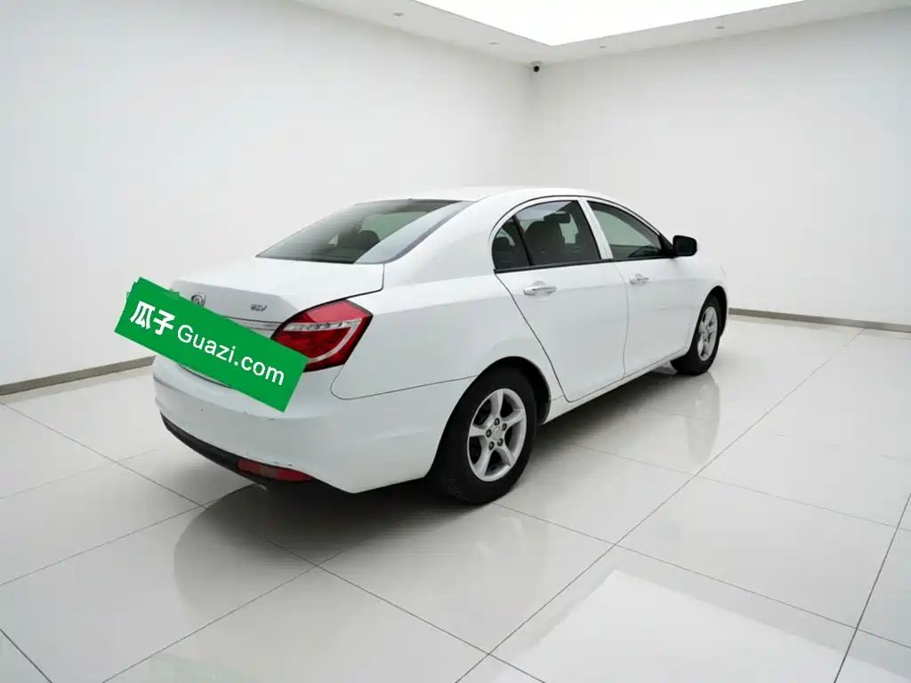 Geely Emgrand 2015