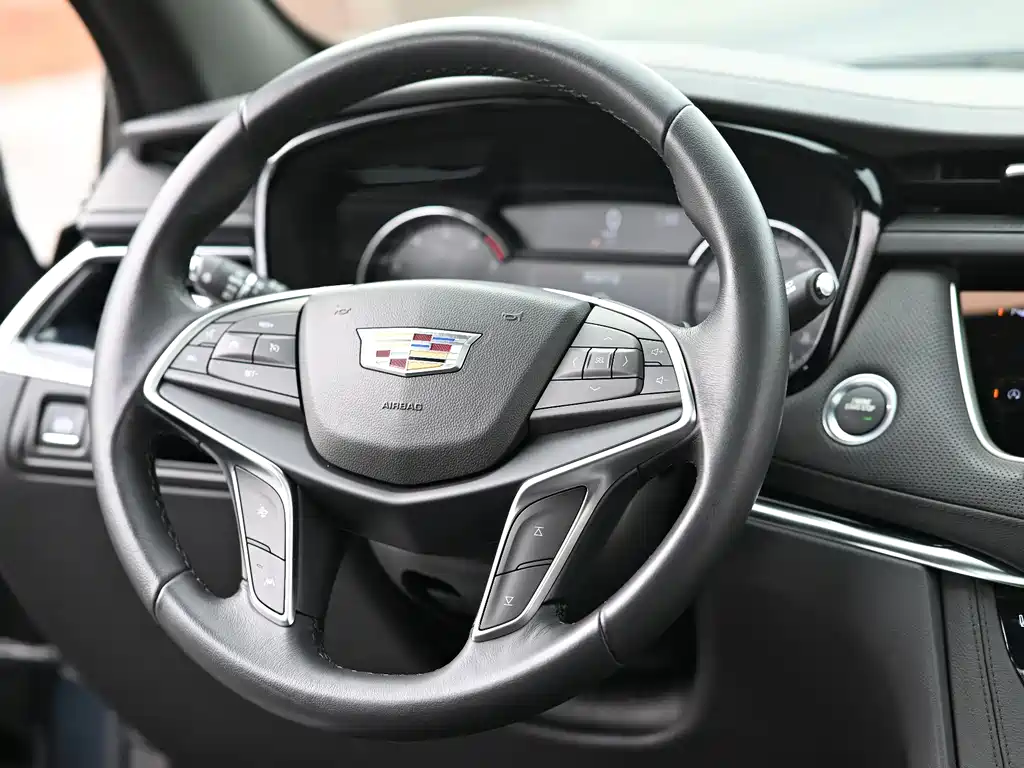 Cadillac XT5 2024 — фото 7