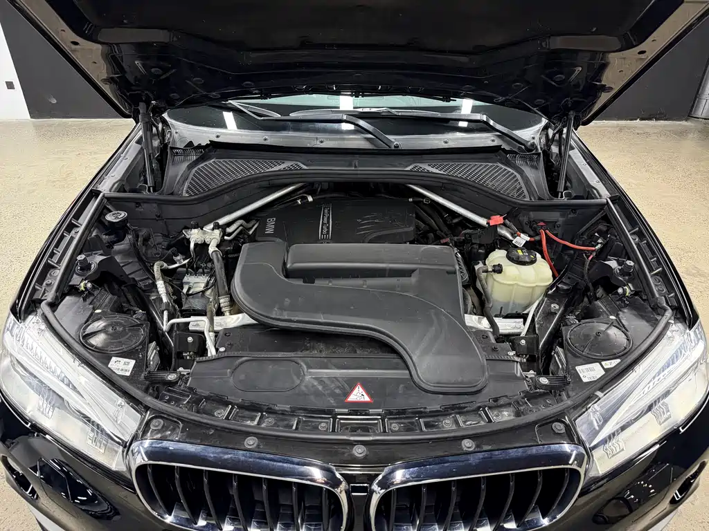 BMW X6 2016 — фото 20