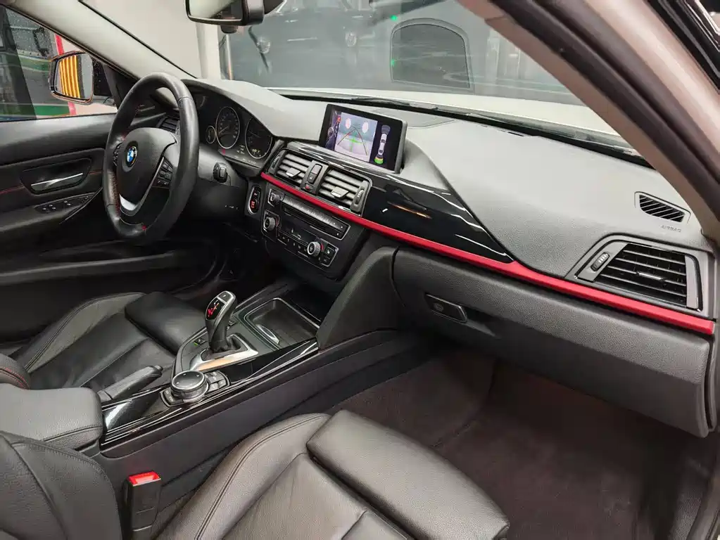 BMW 3 Series 2015 — фото 27
