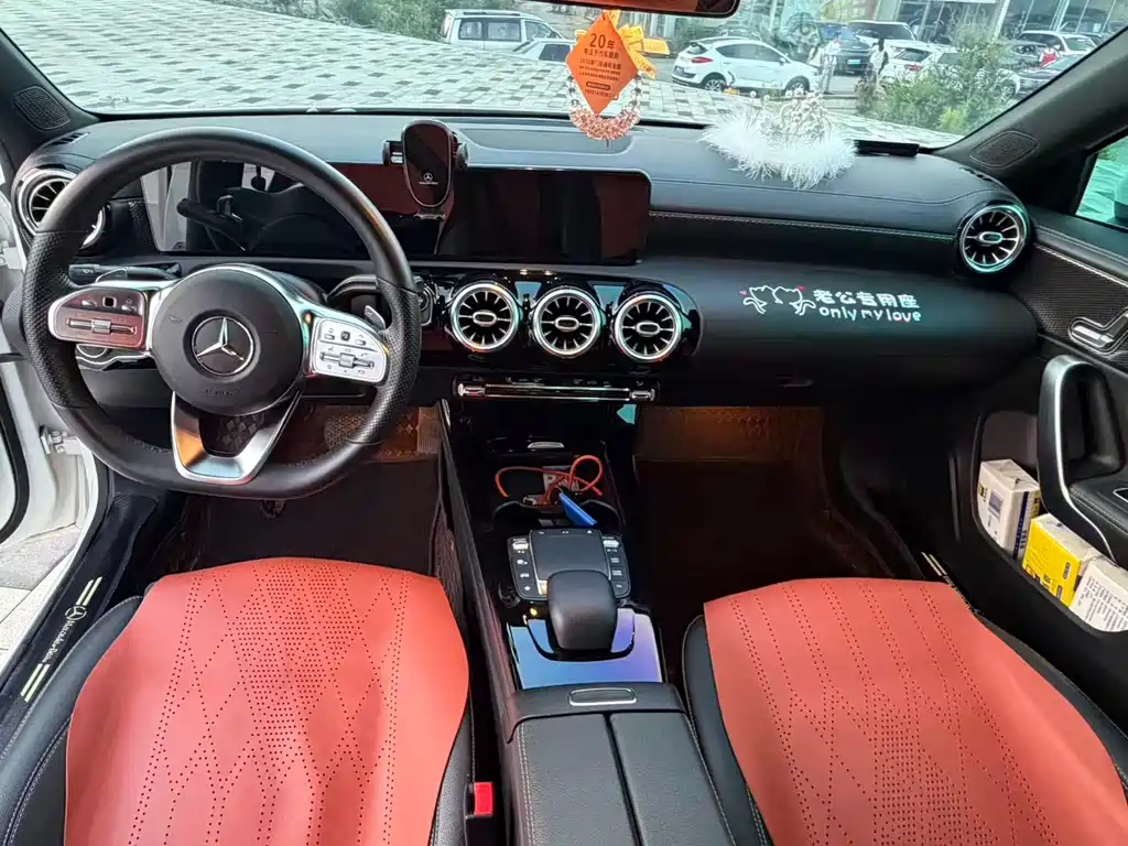 Mercedes-Benz A-Class 2020 — фото 4
