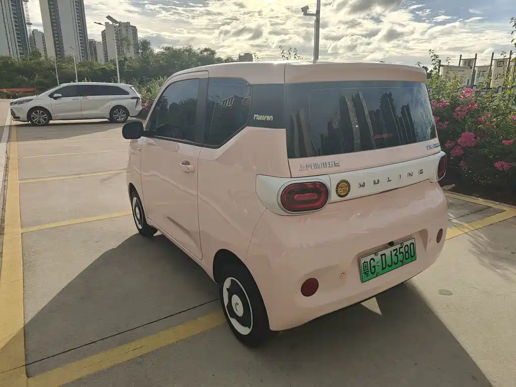 Wuling Hongguang MINIEV 2025