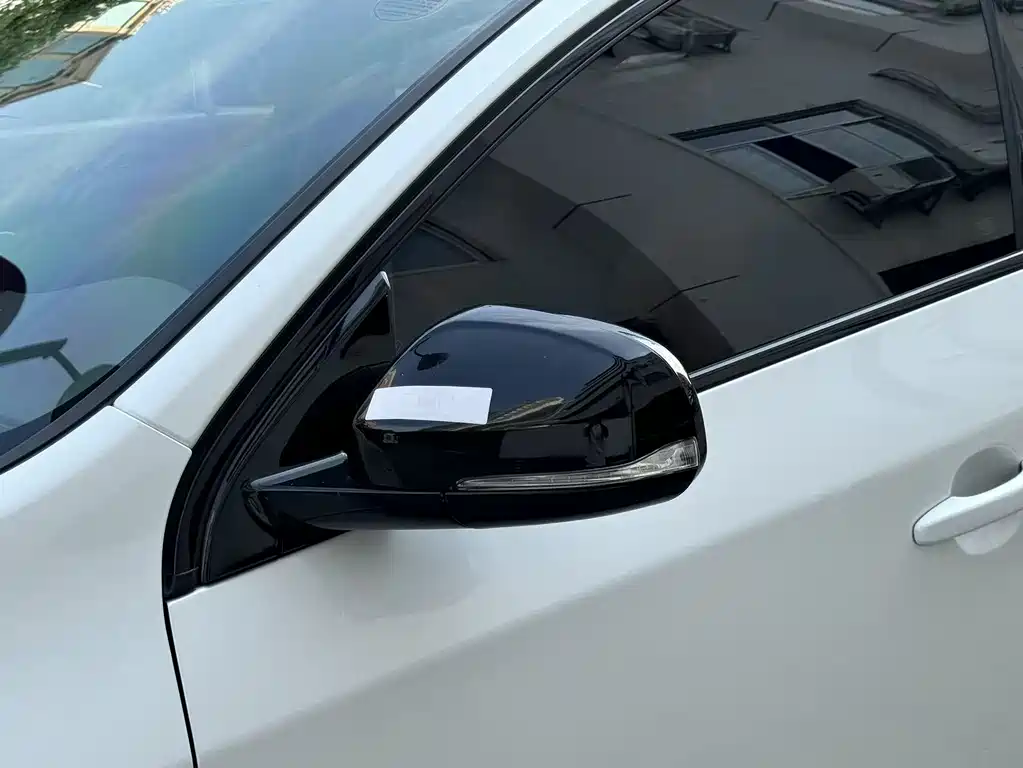 Volvo V60 2016 — фото 10