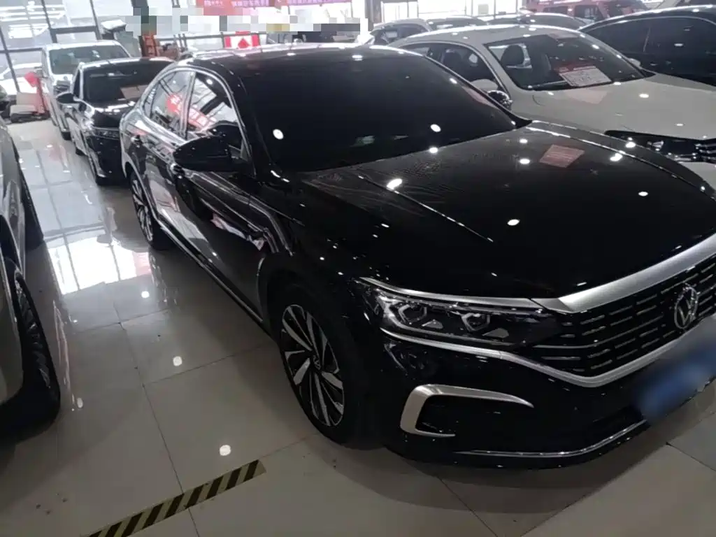 Volkswagen Passat 2024