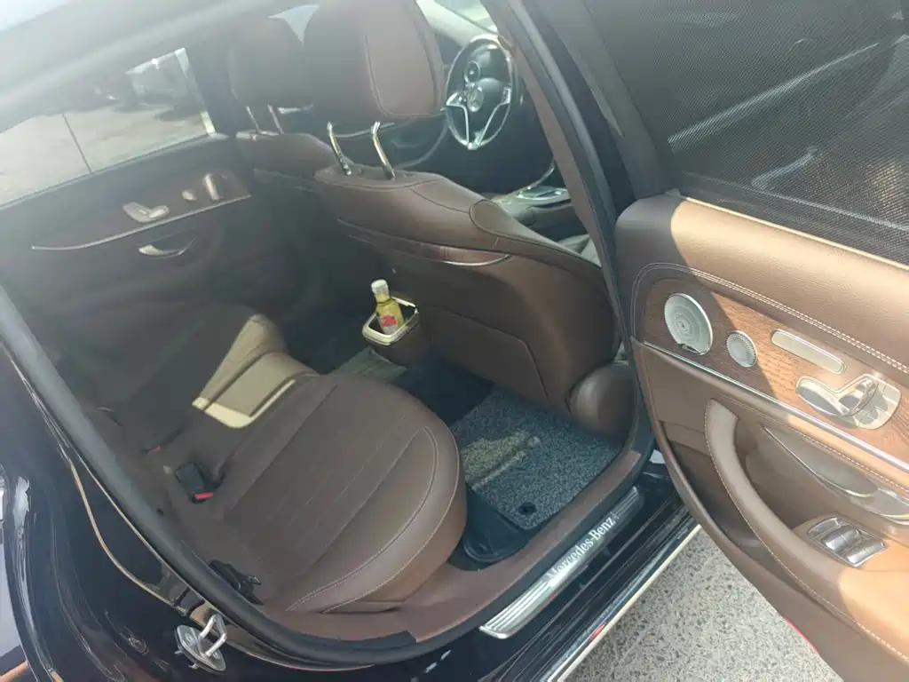 Mercedes-Benz E-Class 2022 — фото 12