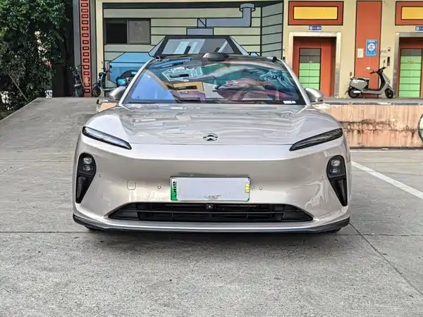 NIO ET5T 2024