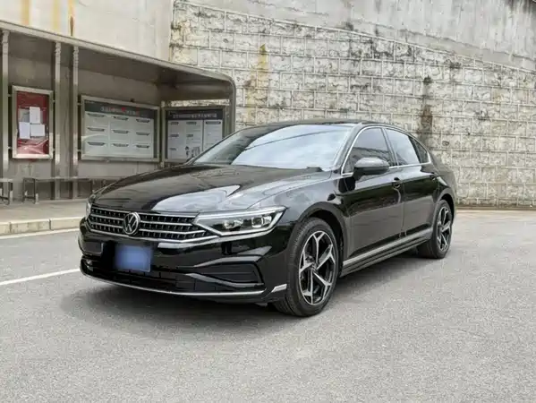 Volkswagen Magotan 2025