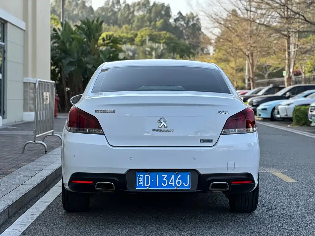 Peugeot 508 2016 — фото 23