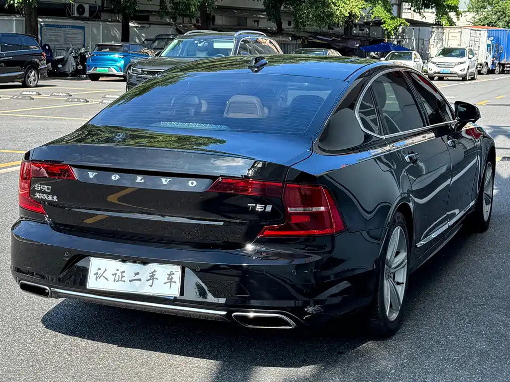 Volvo S90 2018 — фото 23