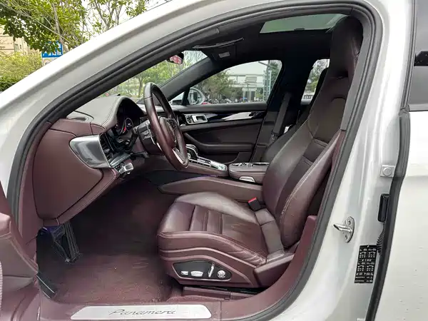 Porsche Panamera 2018
