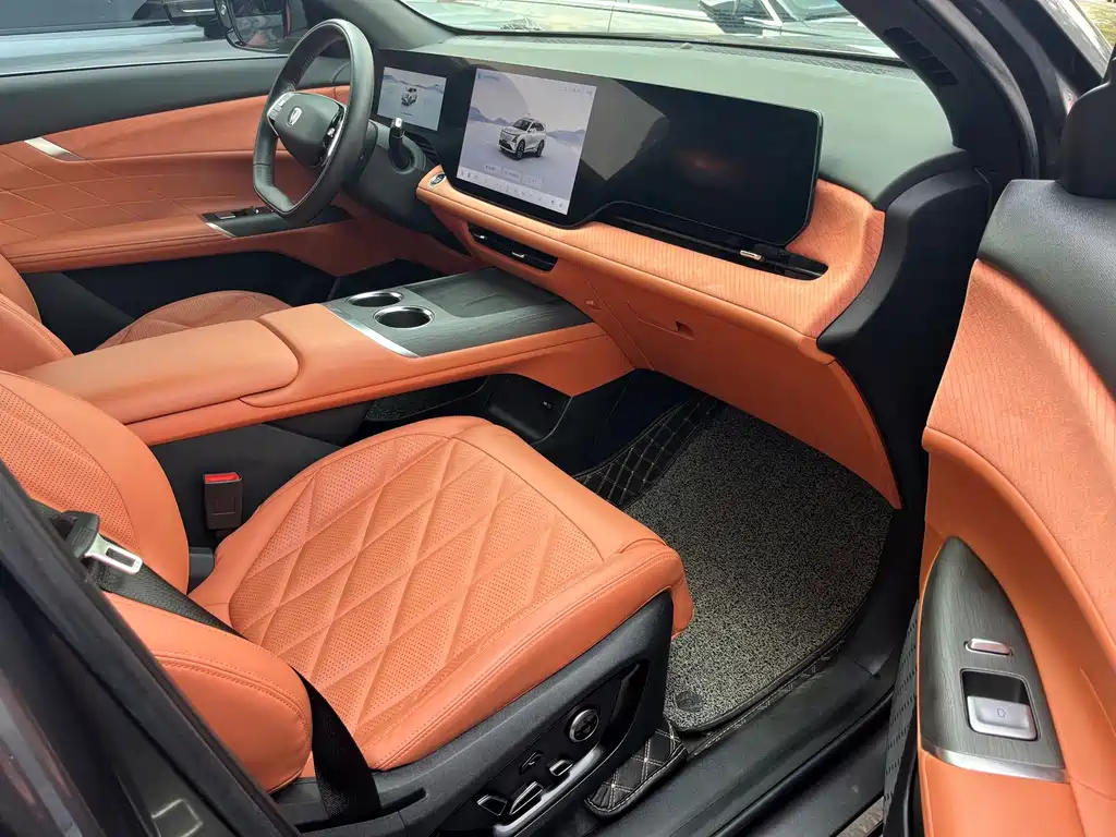 Changan CS75PLUS 2025 — фото 10