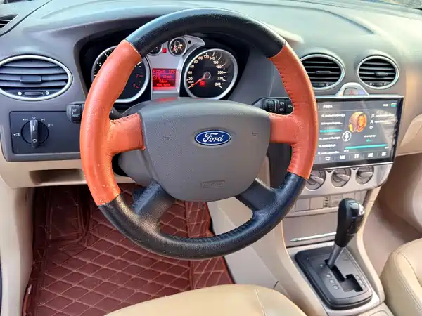 Ford Focus 2012