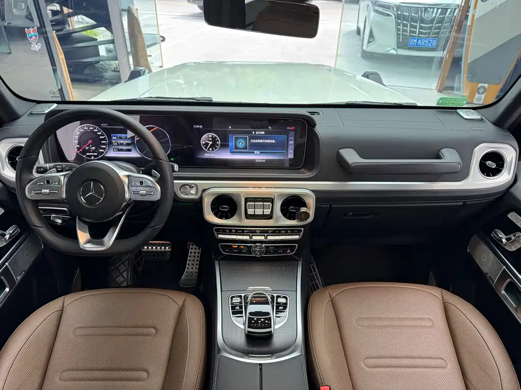 Mercedes-Benz G-Class 2021 — фото 17