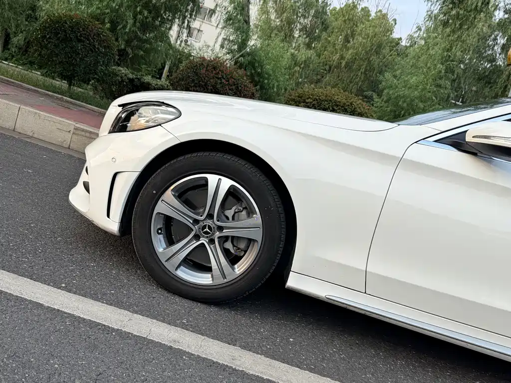 Mercedes-Benz C-Class 2019 — фото 4