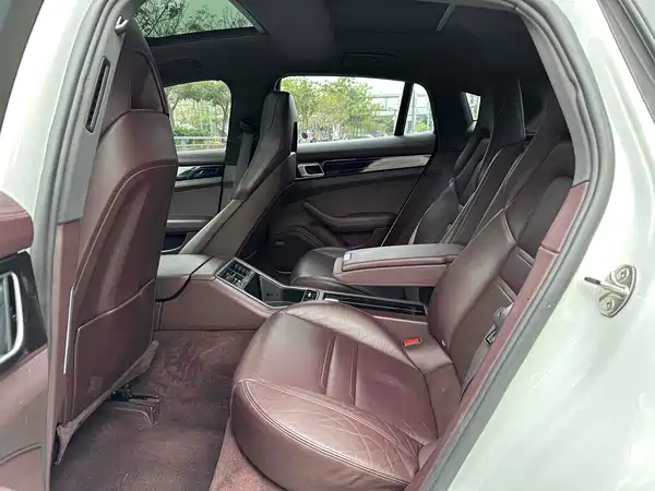 Porsche Panamera 2018