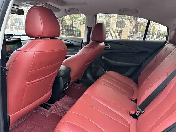 Roewe i5 2020