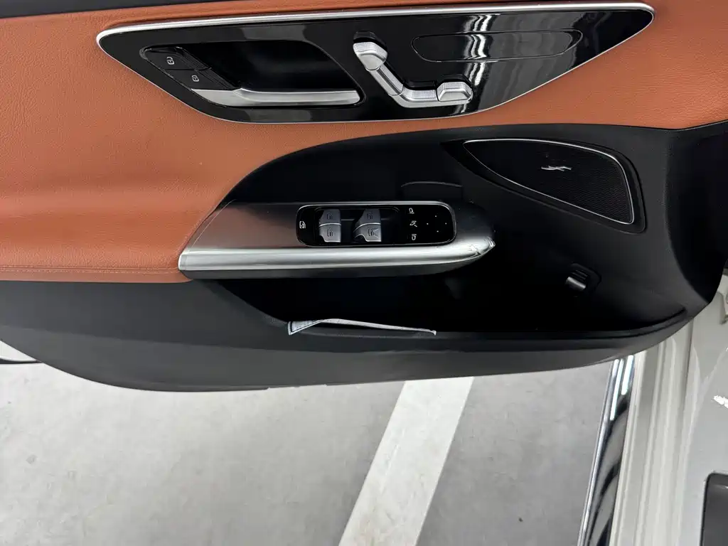 Mercedes-Benz C-Class 2022 — фото 11