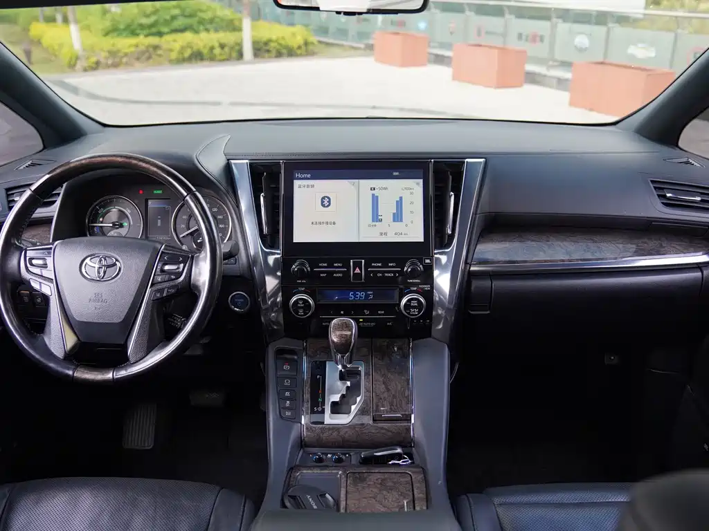 Toyota Alphard 2022
