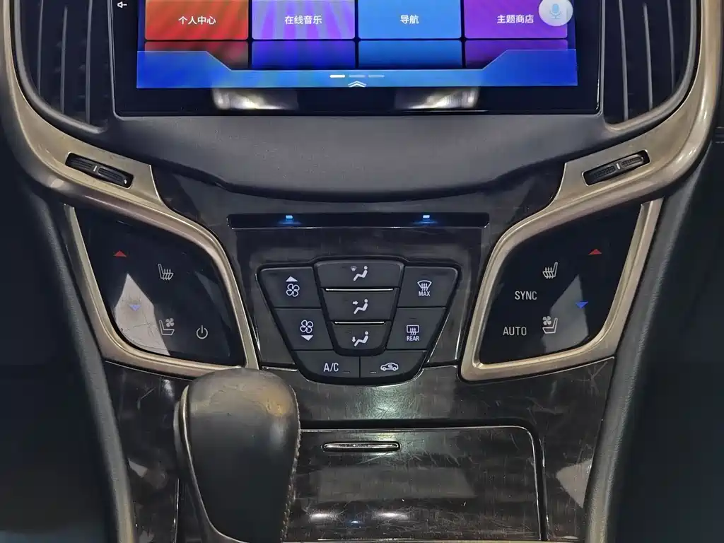 Buick LaCrosse 2015 — фото 17
