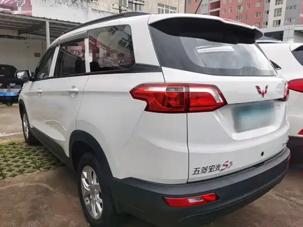 Wuling Hongguang S3 2021
