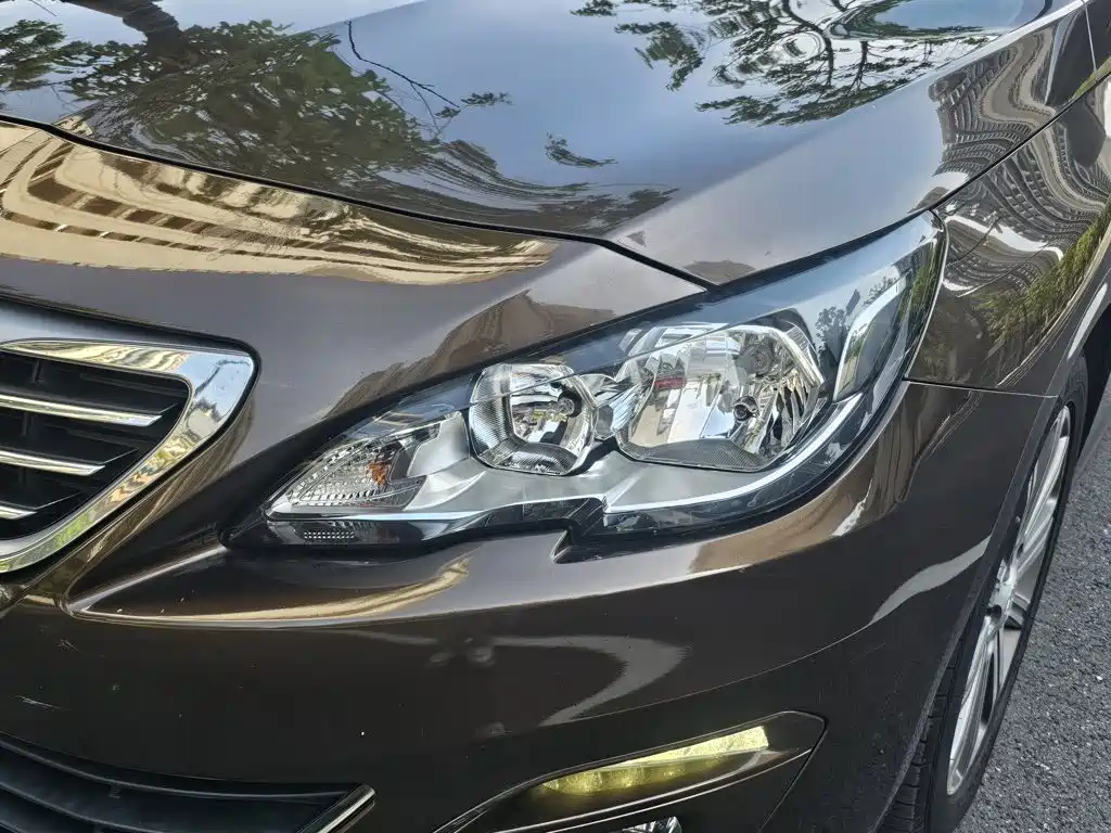Peugeot 408 2015 — фото 24